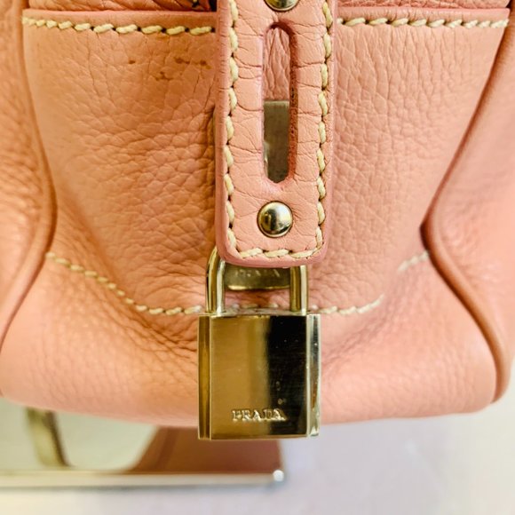 PRADA PINK PEBBLED LEATHER SATCHEL BAG WITH LOCK AND KEY Y2K - Picture 6 of 15